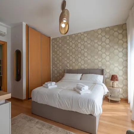 The Simon Residences - Ria Retreat Appartement